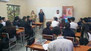 Charlas de concienciación sobre Trata de Personas en Encarnación