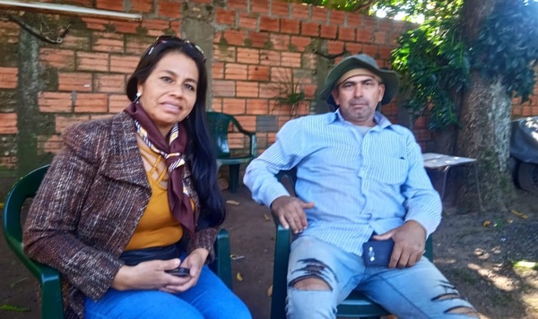 Reclama al Indert un lote de casa que se les fue despojada - Noticiero Paraguay