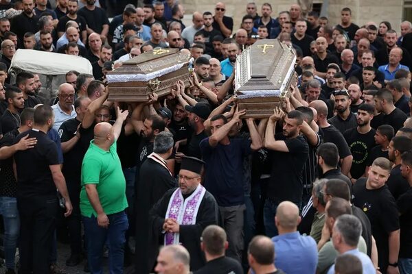 Protestas, huelga y funerales tras tiroteos en pueblos árabes de Israel - Mundo - ABC Color