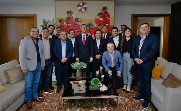 Colorados se unen en Diputados y definen que presida el cartista Raúl Latorre - Política - ABC Color