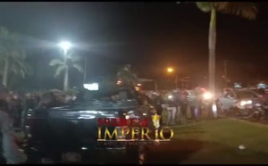 Atentan a tiros contra conductor de una camioneta en el barrio Defensores del Chaco - Radio Imperio
