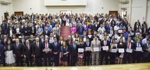 Concejales departamentales electos en Itapúa reciben sus títulos - ADN Digital