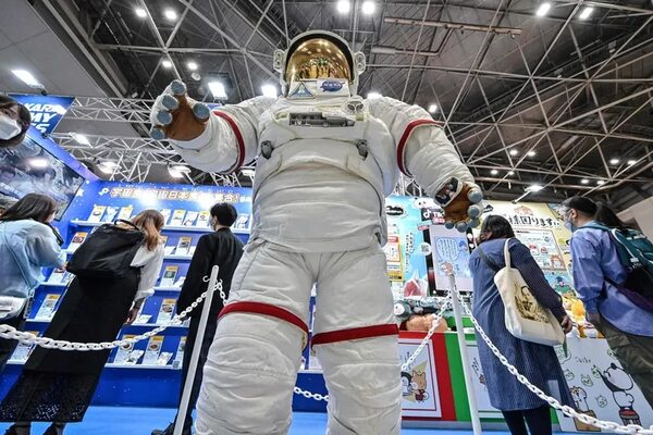 Senado acepta acuerdo sobre astronautas y objetos espaciales: ¿cómo afecta a Paraguay? - Política - ABC Color
