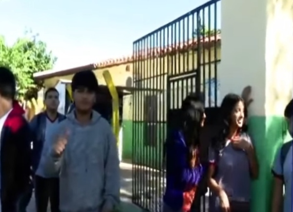 Instalan botón de pánico en una escuela por seguridad
