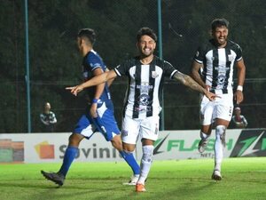 Santaní festeja como el líder provisorio de la Intermedia - Fútbol de Ascenso de Paraguay - ABC Color