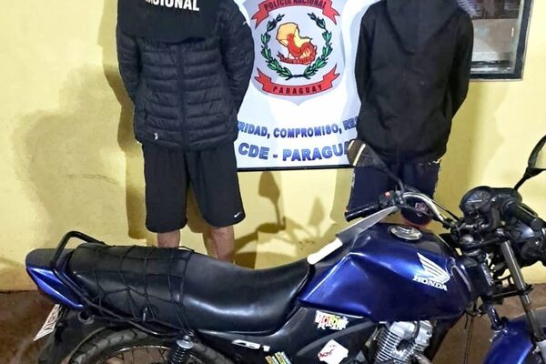 Caen dos adolescentes con motocicleta robada en asalto – Diario TNPRESS