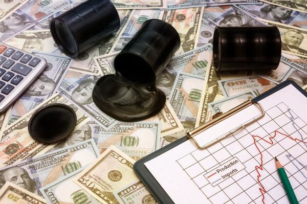 La caída del dólar y los vaivenes del precio del petróleo, entre las principales noticias de la semana - MarketData
