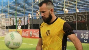 Iván González Ferreira y su "picante" predicción para Olimpia en la Libertadores