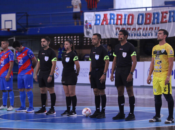 Árbitros designados para los juegos de ida de las semifinales - APF