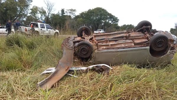 Pareja de comunicadores muere en un accidente sobre RUTA PY 05 - Oasis FM 94.3