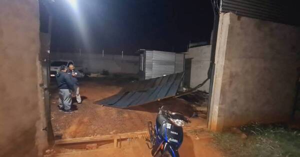 La Nación / Delincuentes roban 300 máquinas mineradoras en Hernandarias