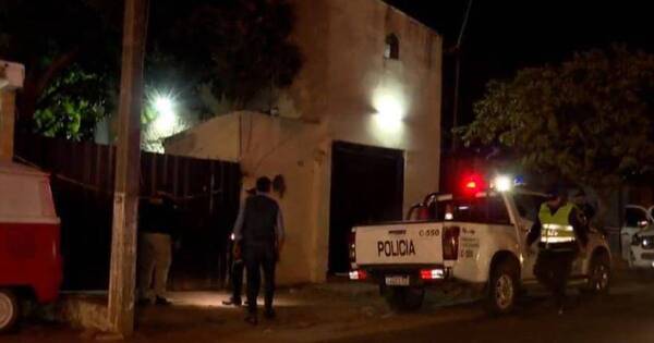 La Nación / En desguazadero ilegal hallan vehículos robados