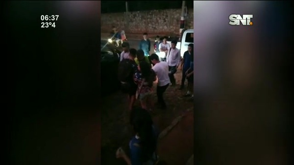 Salía del colegio y la atropelló una moto - SNT