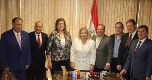 La Nación / Bancada independiente se reunirá con Peña y Alliana