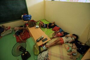 Evacúan a miles de personas en Filipinas por la erupción de un volcán - .::Agencia IP::.