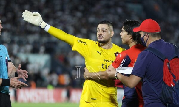 (VIDEO) ¡Jean Fernandes quiso degenerar partido de Cerro!