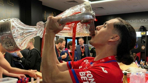 Con Jesús Medina, el CSKA Moscú alzó la Copa luego de 10 años
