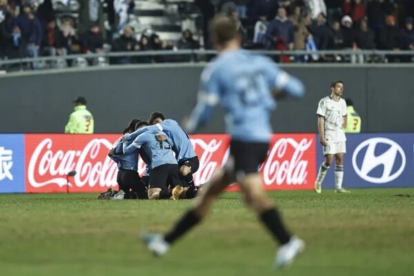 Uruguay es campeón del mundo - Fútbol Internacional - ABC Color