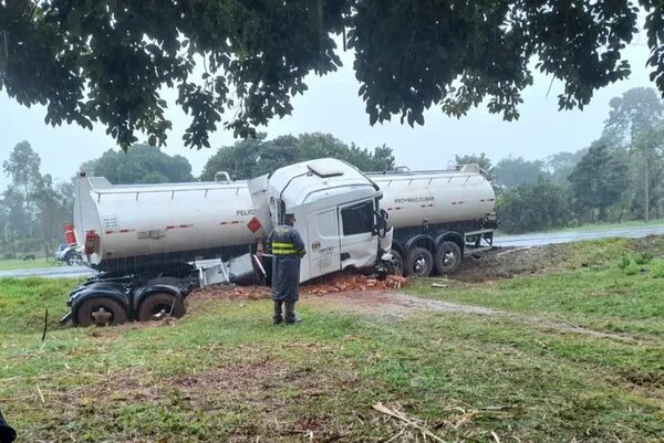 Accidente de tránsito con derivación fatal sobre la ruta PY03 - Nacionales - ABC Color