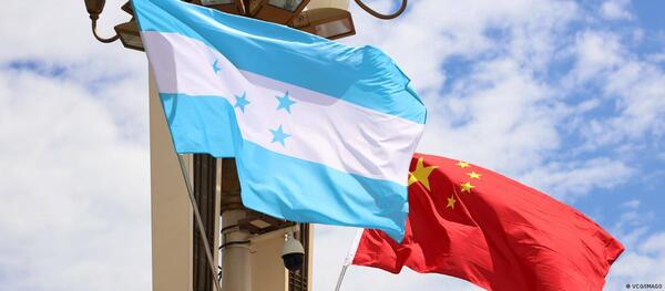 Honduras inaugura embajada en China tras romper con Taiwán