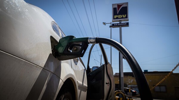 El Gobierno de Venezuela revisa estrategias para aumentar la producción de gasolina - MarketData