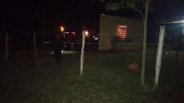 Hombre clavó a su expareja y mató a la hija