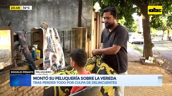 Video: Montó su peluquería en la vereda - Periodísticamente - ABC Color