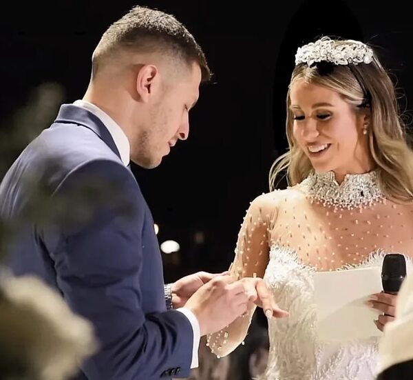 Boda de Jessica Torres fue decorada con dos mil metros de tela - Gente - ABC Color