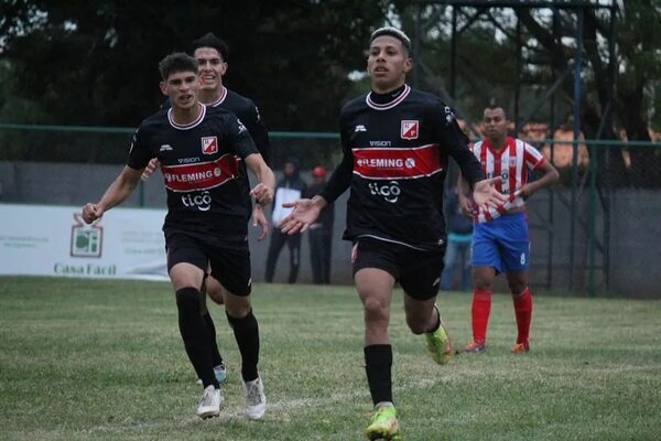 Primera B: El Kelito se acerca a la punta - Fútbol de Ascenso de Paraguay - ABC Color