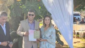 Diario HOY | Cumpleaños terminó en boda: en festejo le pidió casamiento y ahí ambos dieron el sí