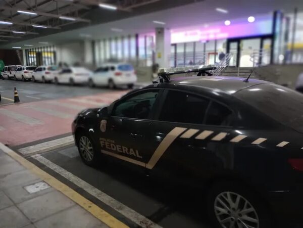 Amenaza de bomba en Aeropuerto de Foz interrumpe operaciones - ABC en el Este - ABC Color