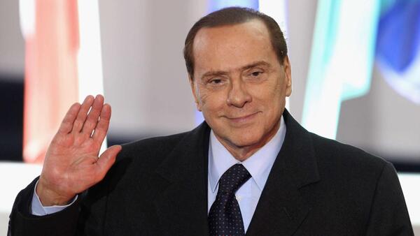 Diario HOY | Video: El día que Berlusconi prometió "bus repleto de prostitutas" si ganaban partidos