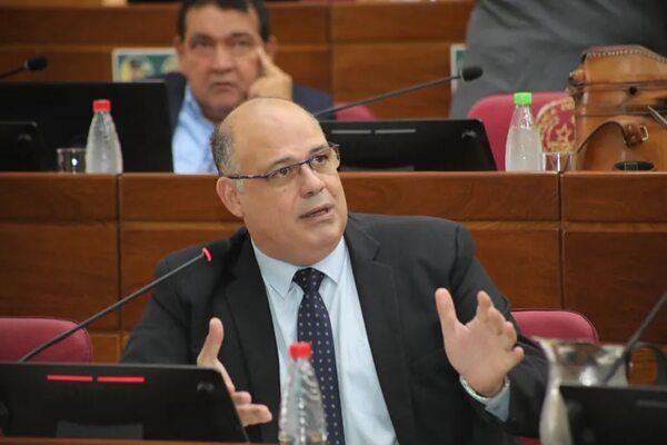 Senadores no reelectos intentaron anular el desbloqueo de listas sábana - Política - ABC Color