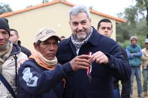 Gobierno entregó 240 viviendas a familias indígenas de Mariscal Estigarribia