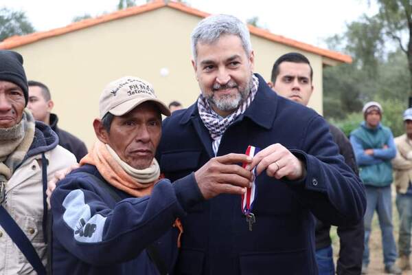 Gobierno entregó 240 viviendas a familias indígenas de Mariscal Estigarribia