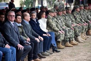 Abdo y Emiliano Rolón, juntos en el acto por la Paz del Chaco en Mcal. Estigarribia - Política - ABC Color