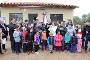 Gobierno entregó 240 viviendas a familias indígenas del departamento de Boquerón