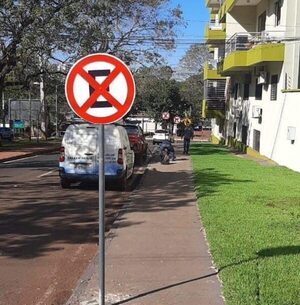 Prohíben estacionar y detenerse en importante cruce en CDE