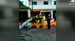 Esquivaron una moto, chocaron contra una columna - SNT