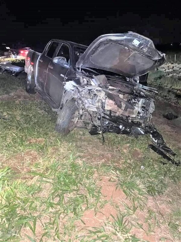 Dos fallecidos y tres heridos en accidente de tránsito en Caapucú - Nacionales - ABC Color