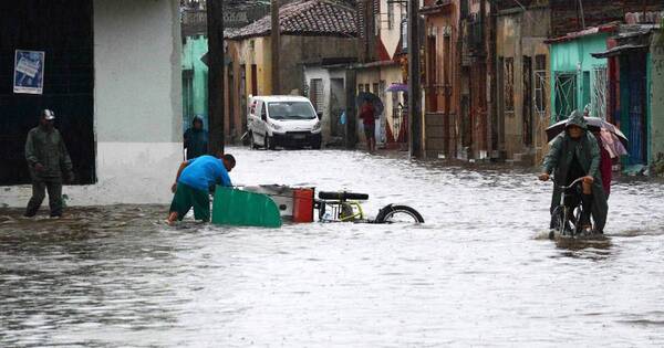 La Nación / Fuertes lluvias en Cuba dejan tres muertos