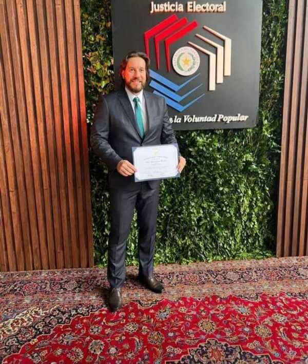 Senador apunta al trabajo coordinado en favor del pueblo paraguayo - La Clave