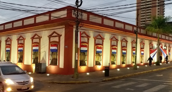 Campaña 'Parada Segura': Estudiantes de Escuela de la UNA claman por mayor seguridad en microcentro