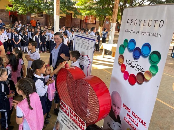 Jóvenes profesionales impulsan la cultura del reciclado en escuelas - La Clave