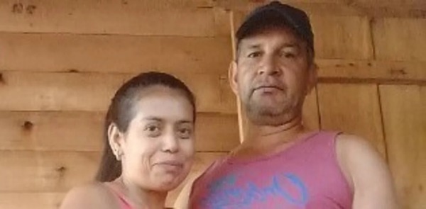 Madre de 2 menores desaparece y la encuentran enterrada en una chacra