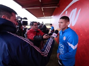Cáceres y Cantero en su primer entrenamiento con la Albirroja - C9N