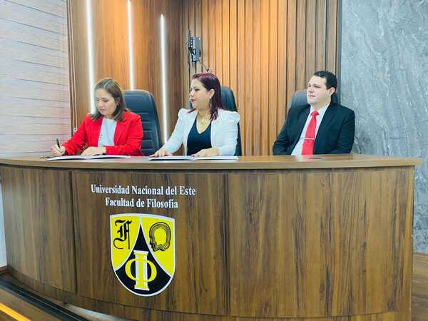 Estudiantes de la UNE seguirán con su pasantía en la Defensoría Pública - La Clave