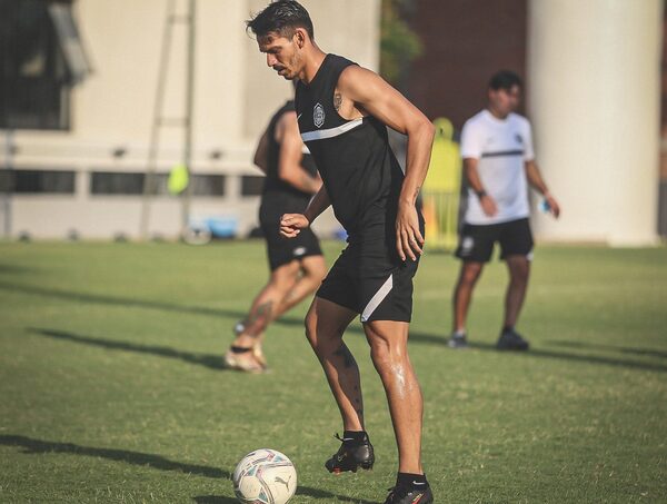 Walter González vuelve a entrenar en Olimpia · Radio Monumental 1080 AM