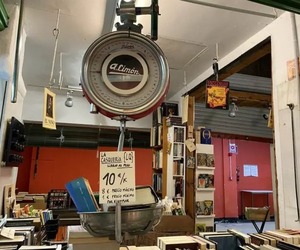 La librería que vende libros por peso