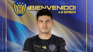 Alfredo Aguilar fue presentado como nuevo refuerzo del Sportivo Luqueño